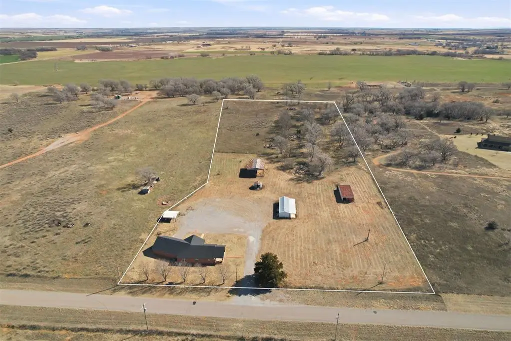 9448 N 2020 Road, Hammon, OK 73650 - #1