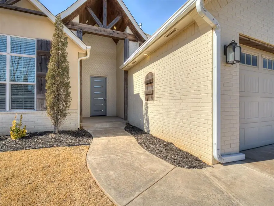 4205 Bridge Wood Lane, Mustang, OK 73064 - #3