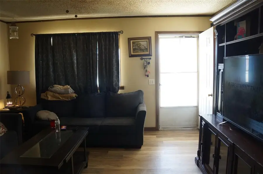 301 W Meek Street, Wayne, OK 73095 - #3