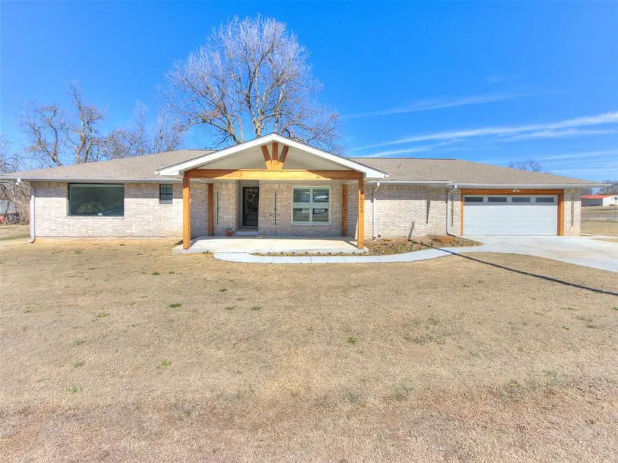 20699 Hensel Street, Harrah, OK 73045 - #2