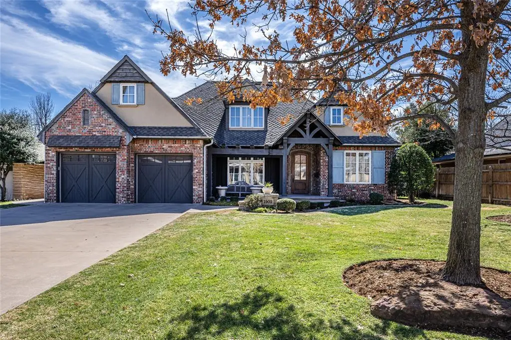 1902 Elmhurst Avenue, Nichols Hills, OK 73120 - #1