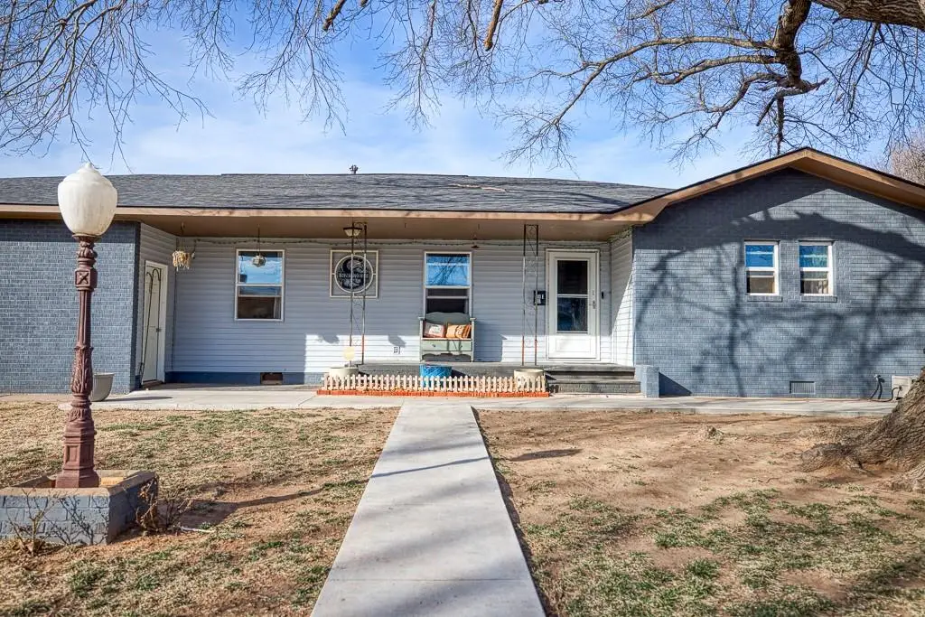 203 E Nebraska Avenue, Hennessey, OK 73742 - #1