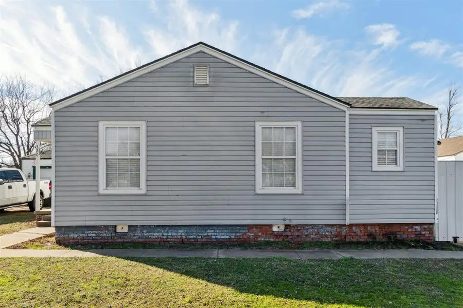 320 E Grumman Drive, Oklahoma City, OK 73110 - #3