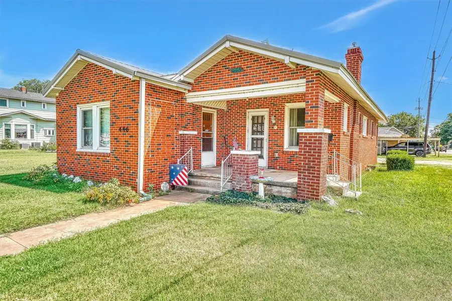 446 W Jefferson Street, Mangum, OK 73554 - #3