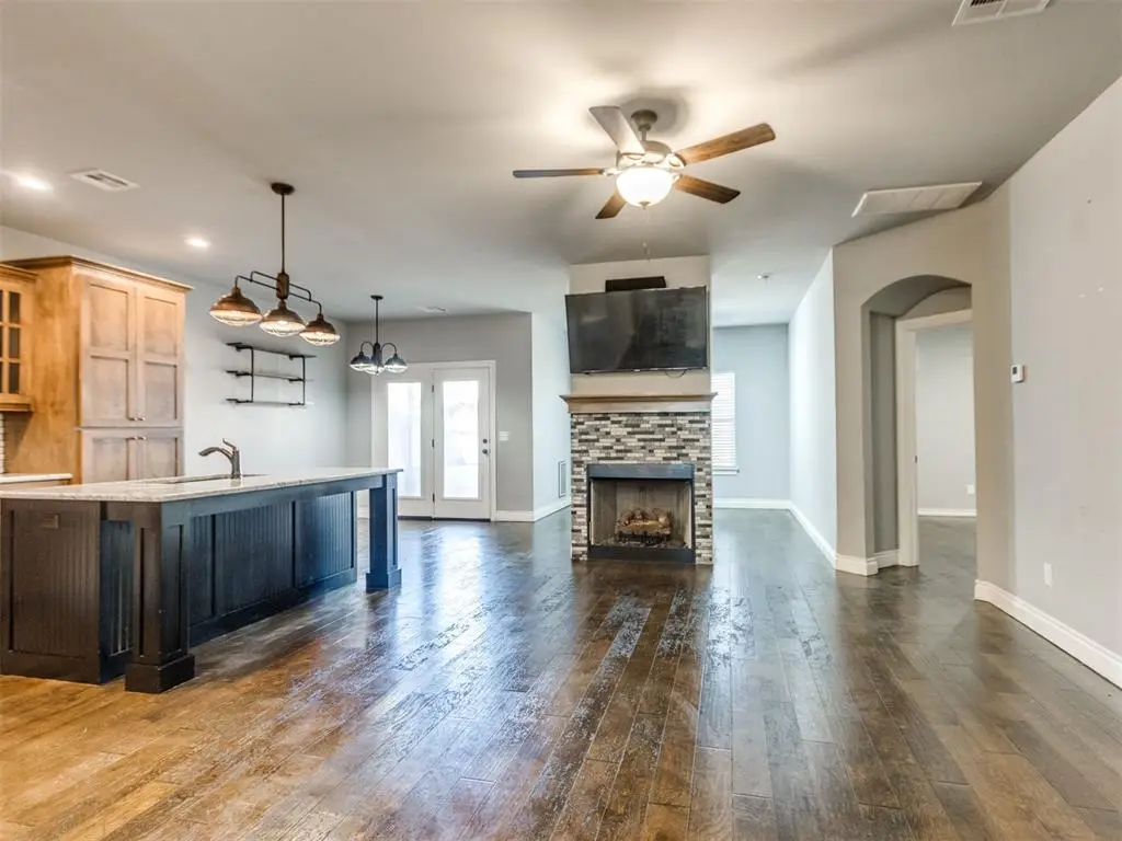 305 Golden Leaf Court, Moore, OK 73160 - #1