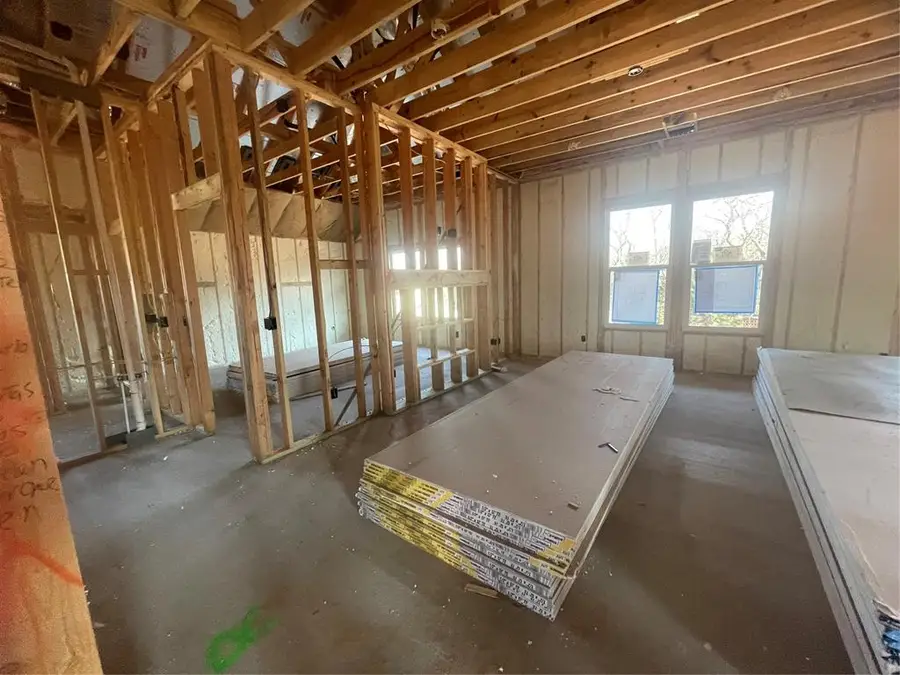 12024 W Rockbed Lane, Yukon, OK 73099 - #2