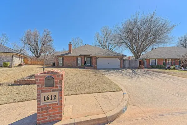 1612 Lauri Lane, Edmond, OK 73013