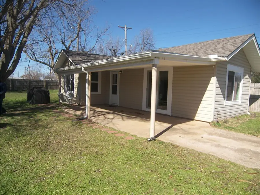 101 N N Walnut St Street, Crescent, OK 73028 - #3