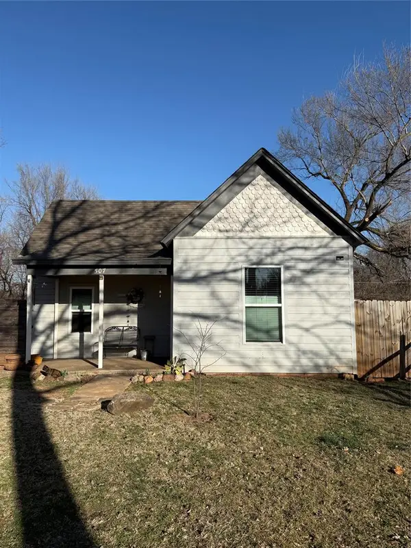 507 S 6th St., Noble, OK 73068