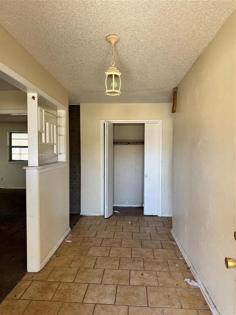 6416 N Nicklas Avenue, Oklahoma City, OK 73132 - #3