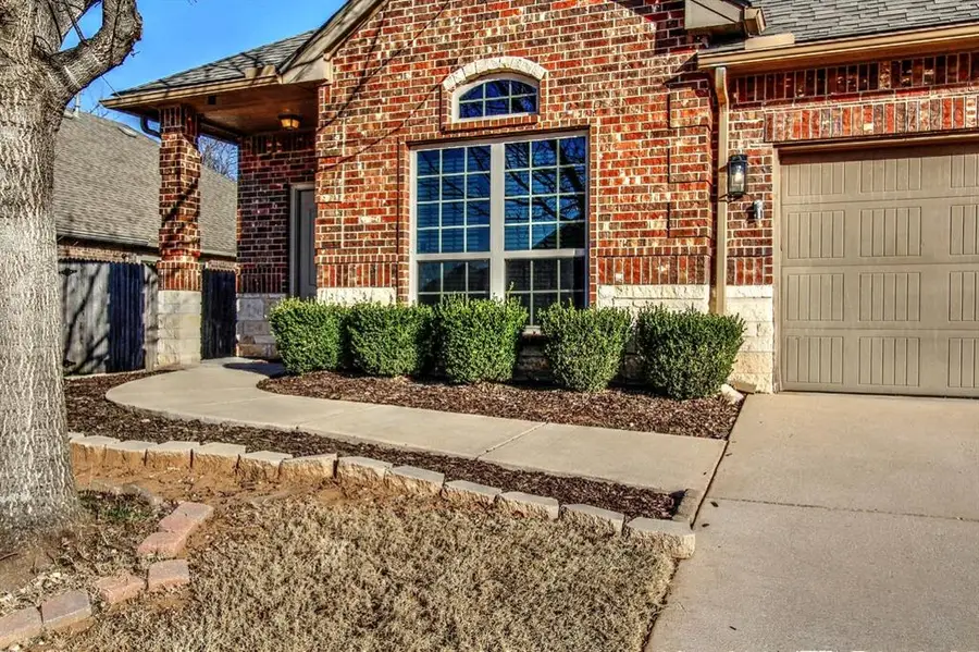 4008 Millers Creek Lane, Mustang, OK 73064 - #3