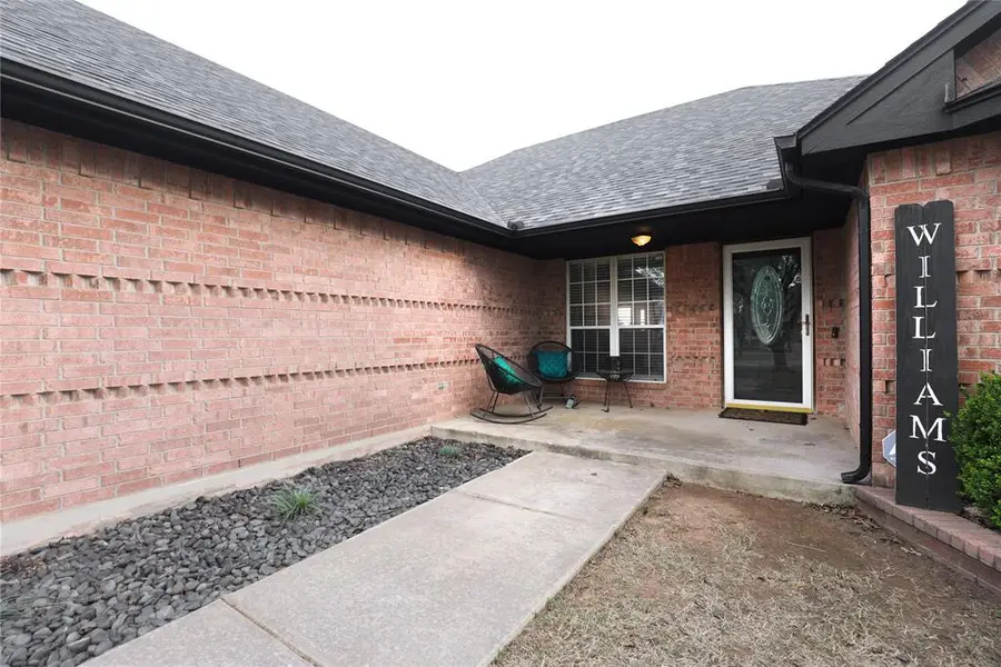 6910 Rolling Meadows Drive, Tuttle, OK 73089 - #2