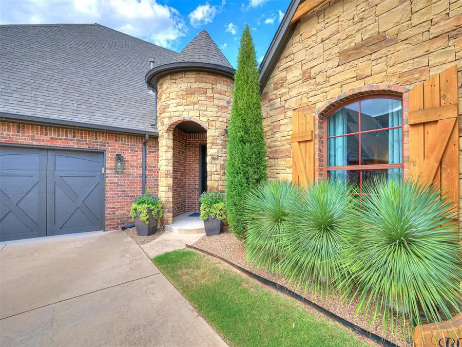 1065 Villas Creek Drive, Edmond, OK 73003 - #2
