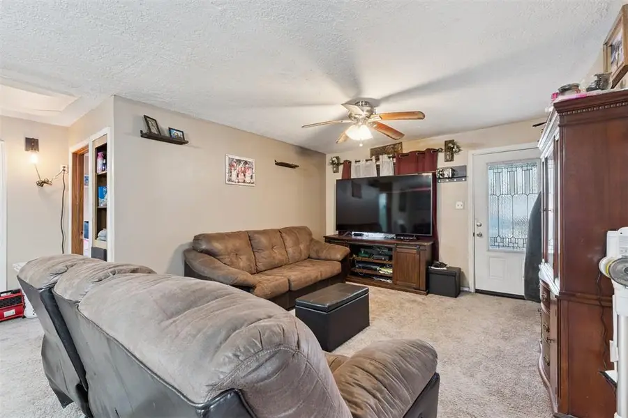 327 W Center Street, Lexington, OK 73051 - #3