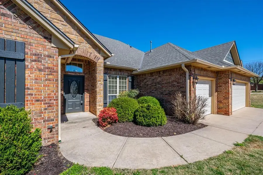 2825 Asheforde Place, Edmond, OK 73034 - #2