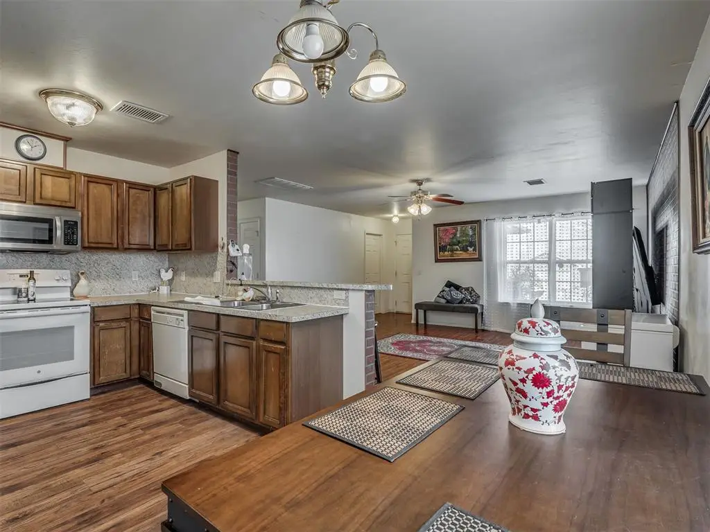 536 SE 26th Circle, Oklahoma City, OK 73129 - #1