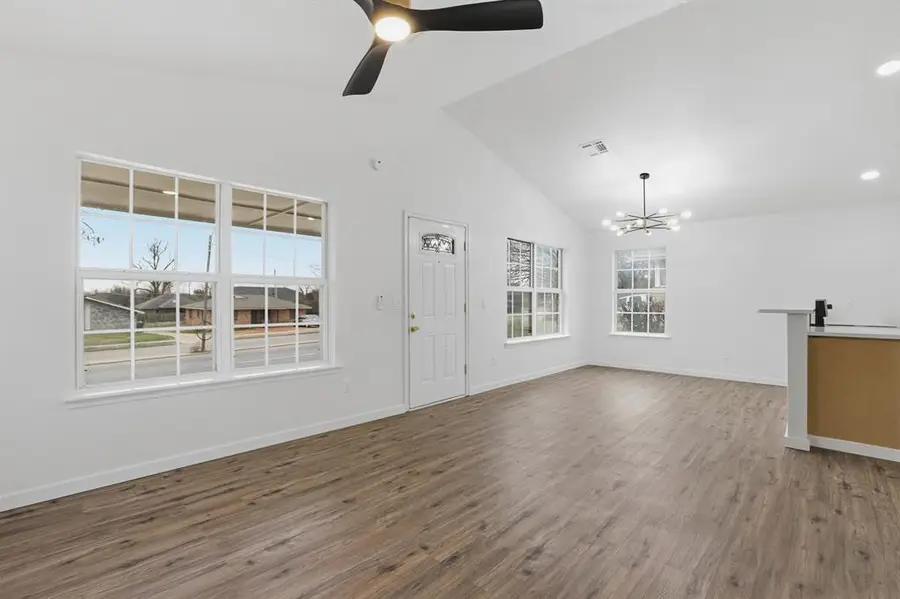 1525 NE 8th Street, Oklahoma City, OK 73117 - #3