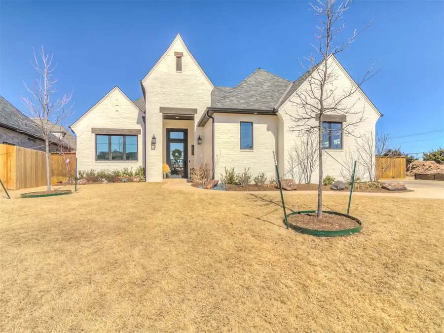 1417 Regency Bridge Circle, Edmond, OK 73034 - #2