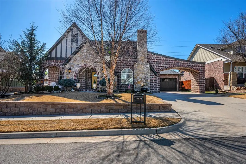 3232 Clock Tower Circle, Edmond, OK 73034 - #1