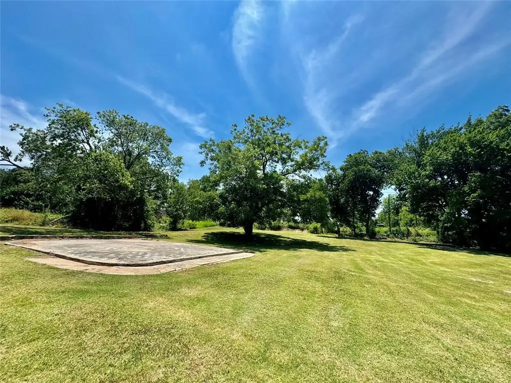 523 N Main Street, Seminole, OK 74868 - #1