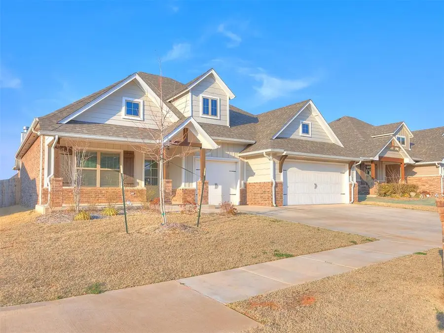 9317 NW 118th Terrace, Yukon, OK 73099 - #2