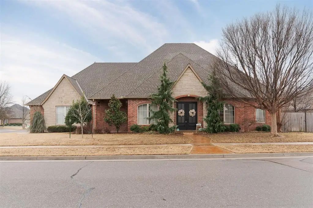 3101 White Cedar Drive, Moore, OK 73160 - #1