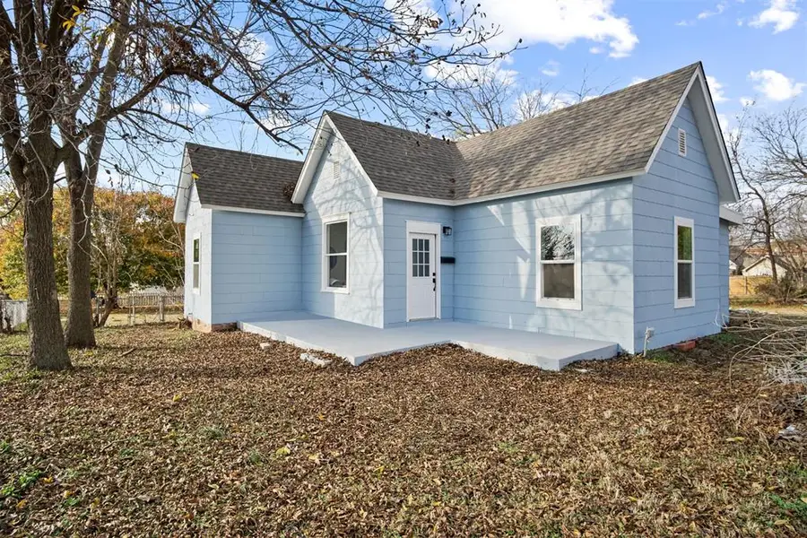 708 E Vilas Avenue, Guthrie, OK 73044 - #2