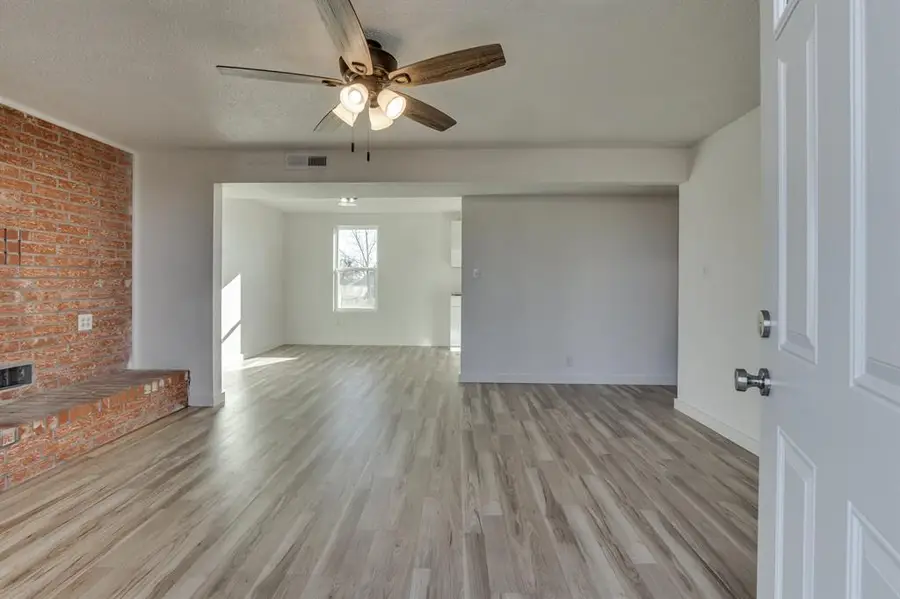 645 S Spencer Street, Hinton, OK 73047 - #2