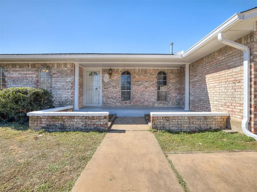 222 Shadybrook Place, Midwest City, OK 73110 - #3