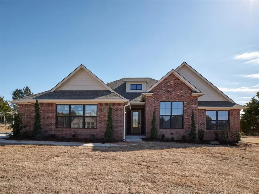 9216 SW 92nd Street, Mustang, OK 73064 - #2