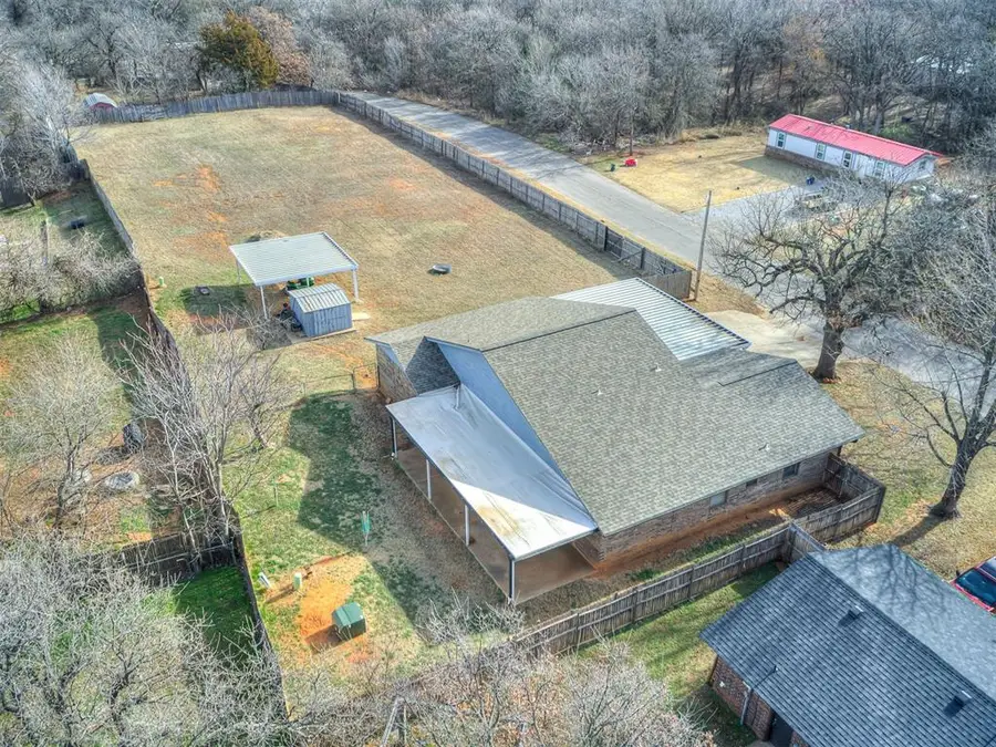 3421 E Noble Drive, Edmond, OK 73034 - #3