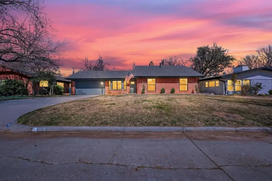 2247 NW 55th Street, Oklahoma City, OK 73112 - #2