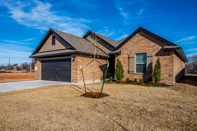 1912 Long Cove Avenue, Mustang, OK 73064 - #2