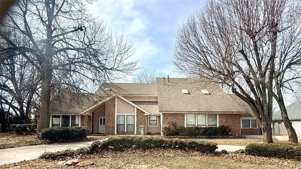 6021 Oak Tree Road, Edmond, OK 73025 - #1