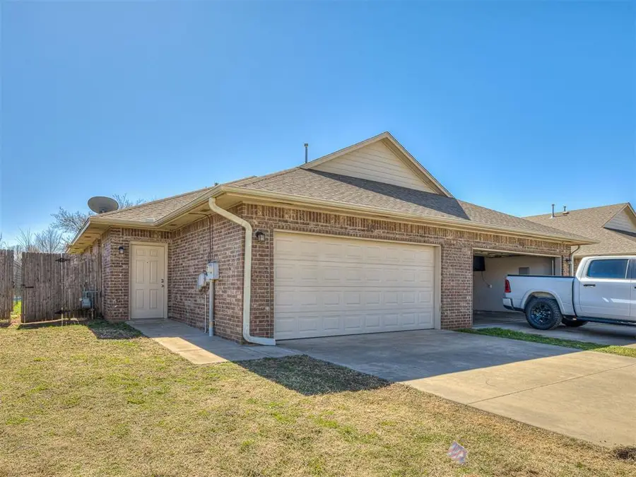 116 Ashley Drive #116 and 118, Edmond, OK 73003 - #3