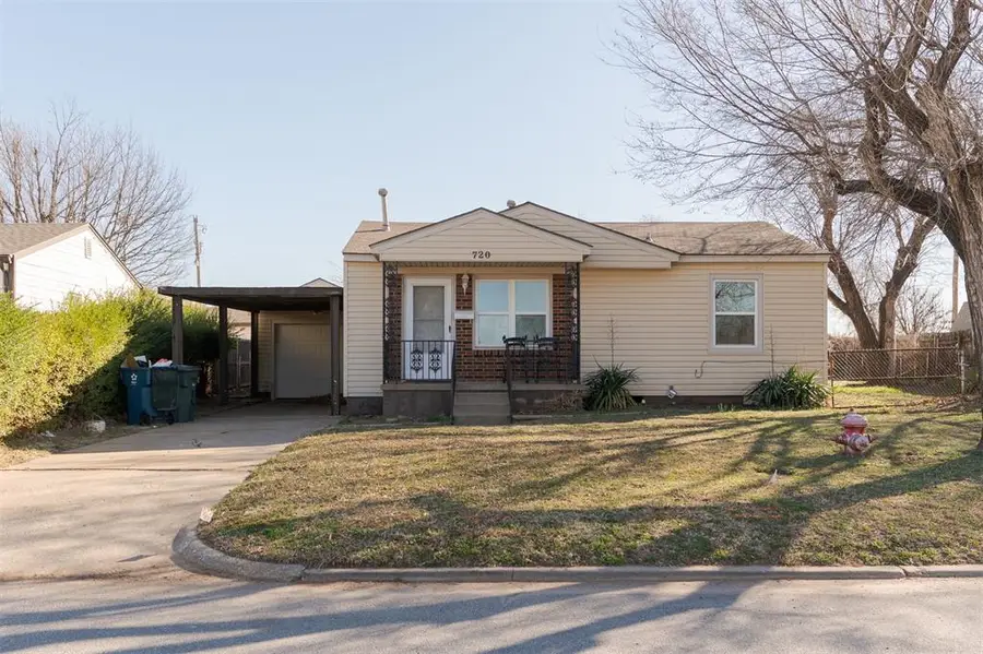 720 S Santa Fe Drive, Edmond, OK 73003 - #2