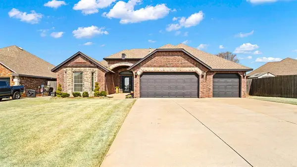 1507 NW 13th Place, Moore, OK 73170
