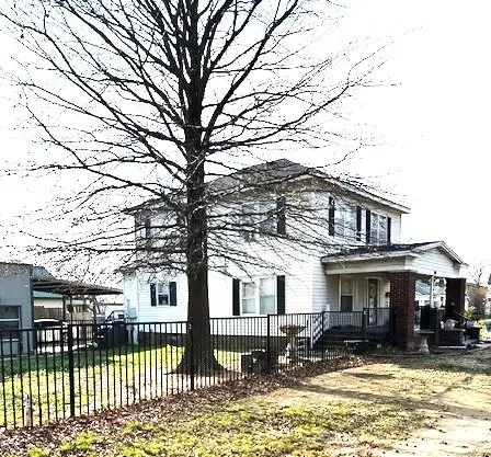 501 E 9th Street, Holdenville, OK 74848 - #3