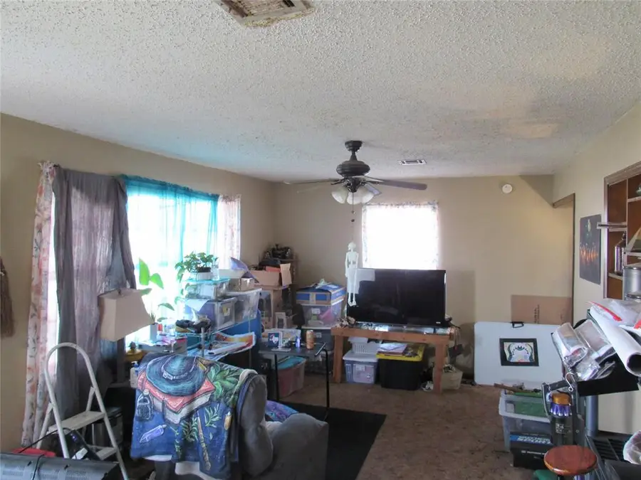 805 SW 4th, Lindsay, OK 73052 - #3