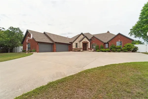 19416 Cardinal Creek Drive, Harrah, OK 73045