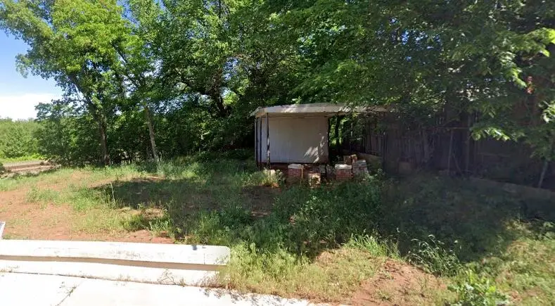 312 W Noble Avenue, Guthrie, OK 73044 - #3