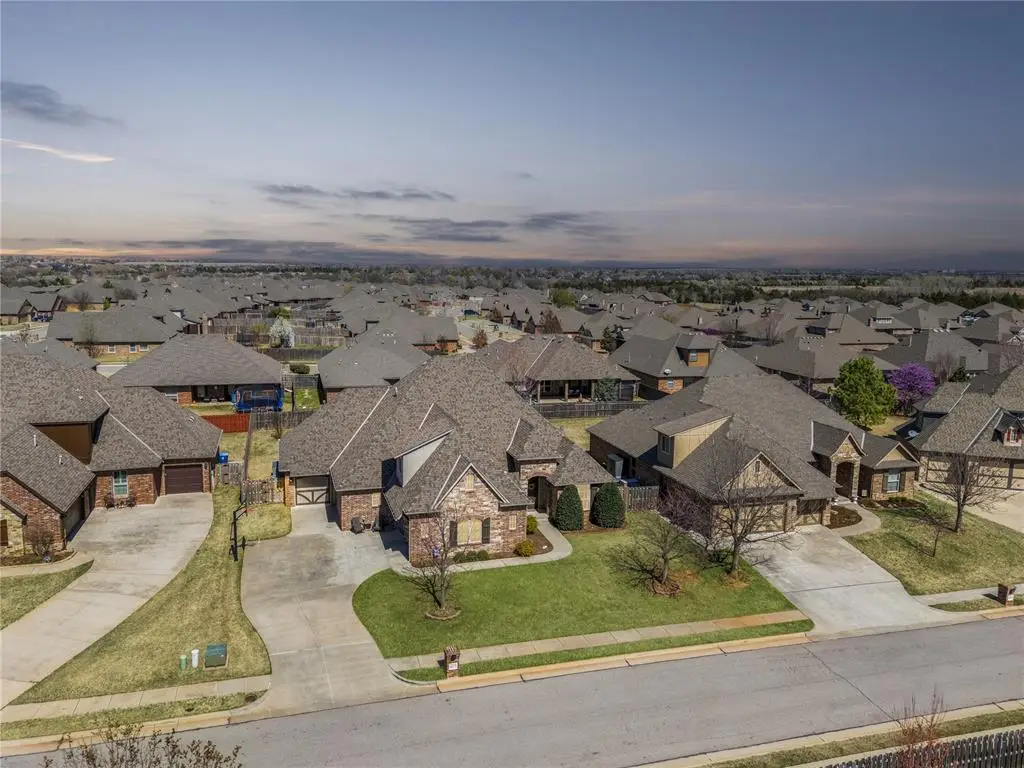 617 Caveat Court, Edmond, OK 73025 - #1