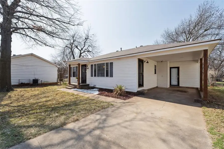 808 N Cockrel Avenue, Norman, OK 73071 - #3