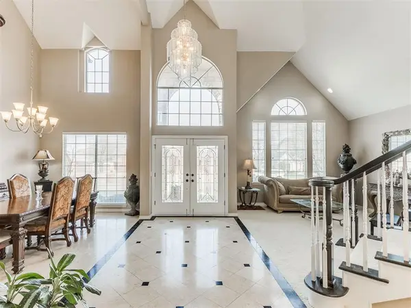 14509 Oakmond Road, Edmond, OK 73013