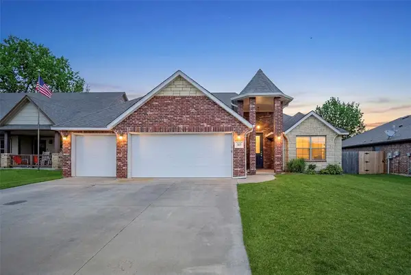 317 Stoneridge Drive, Moore, OK 73160
