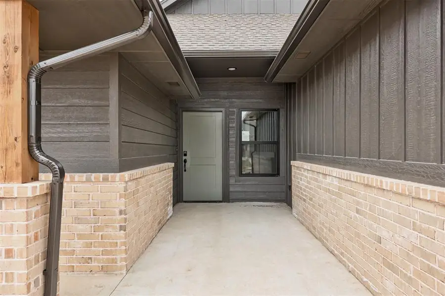 632 Honey Springs Lane, Shawnee, OK 74804 - #2