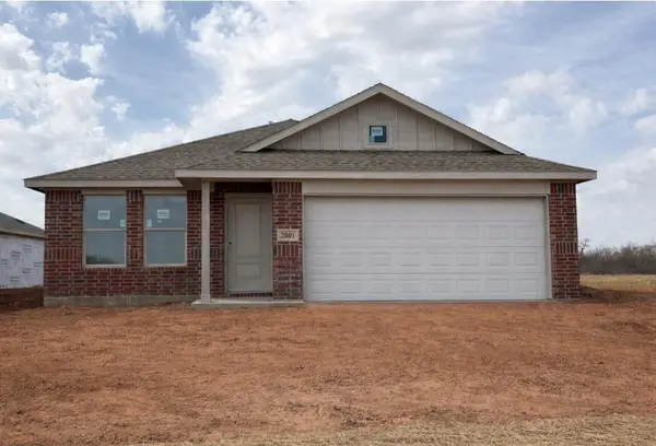 2001 Chestnut Oak Court, Mustang, OK 73128