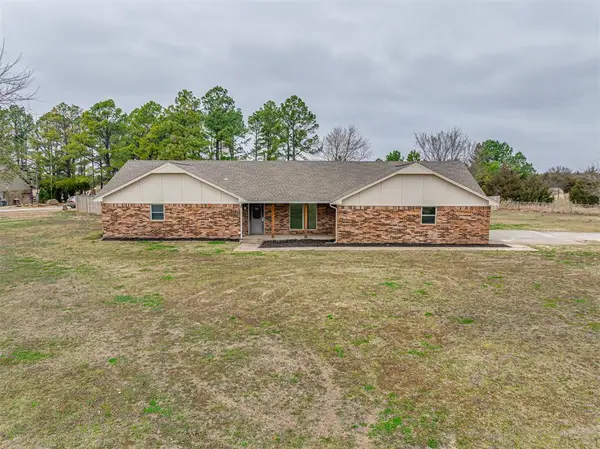 16 Orlando Drive, Shawnee, OK 74804
