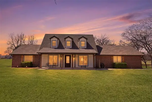 319 E Cedar Drive, Tuttle, OK 73089