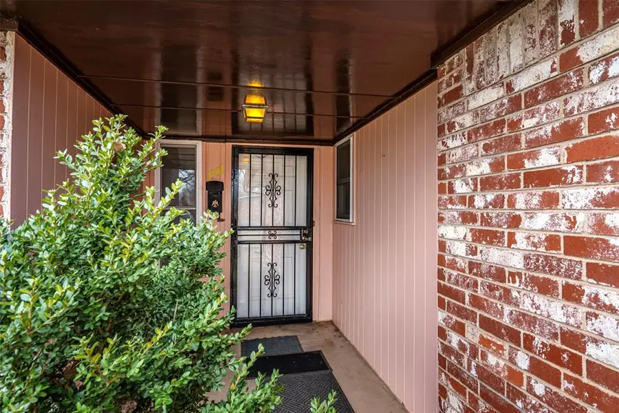 1301 Heather Lane, Moore, OK 73160 - #2